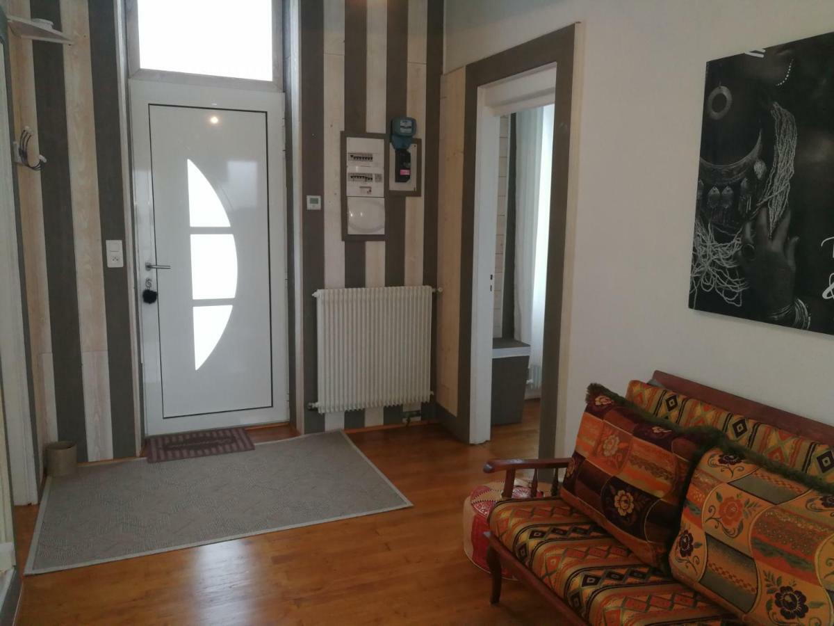 Appartamento Comme Chez Vous Ruelle-sur-Touvre Esterno foto